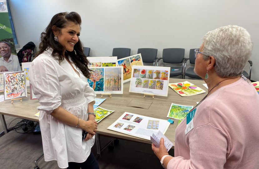 Natasha Asghar MS with Frances Isaacs, who runs art classes for people with dementia.